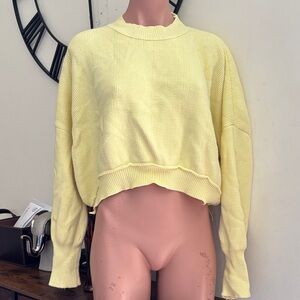 #218 Cropped Crewneck Sweater - Light Yellow